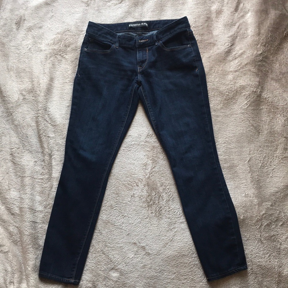 Express jean legging lowrise 6 short